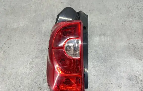 Mitsubishi Colt Rear/tail lights 8330A479
