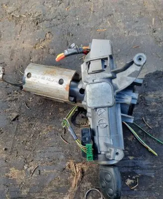 Ford Focus Ignition lock