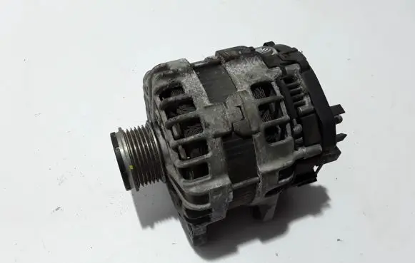 Volkswagen Touareg III Generator/alternator 059903025
