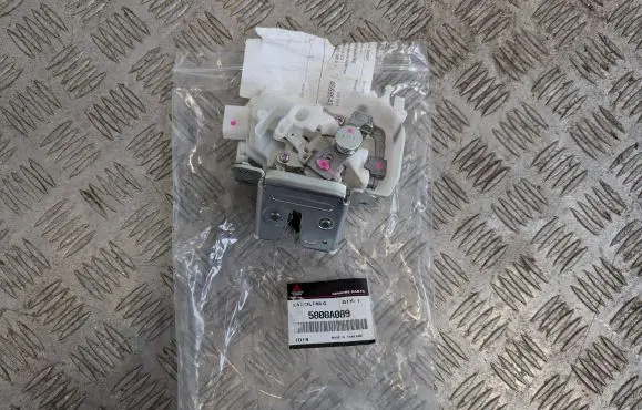 Mitsubishi Space Star Tailgate lock latch 5808A089