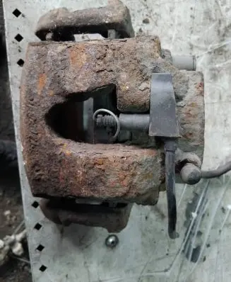 Mercedes-Benz SLK R170 Front brake caliper