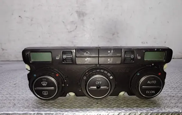 Volkswagen Golf V Climate control unit