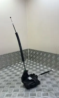 Jaguar F-Pace Front door lock HK83203A29GB