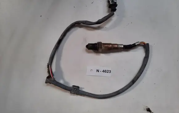 Mercedes-Benz C W204 Lambda probe sensor 0281004207
