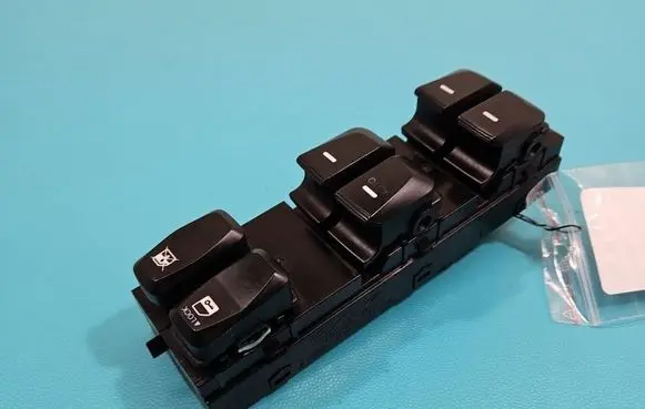 Hyundai ix35 Electric window control switch 93570-2Y2109 IMPRK1515690