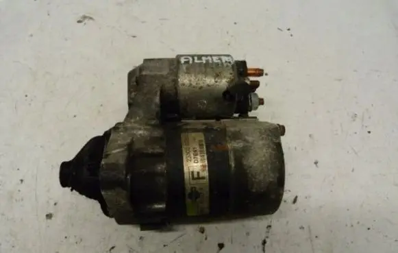 Nissan Almera N16 Starter motor 233009F662