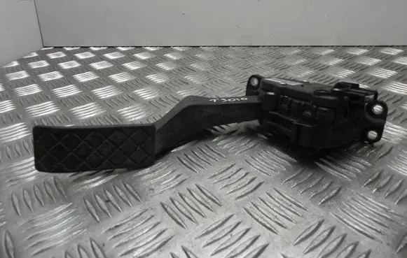 Volkswagen Transporter - Caravelle T5 Accelerator throttle pedal 7H1721503 T3010