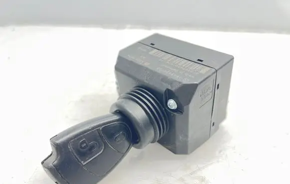 Mercedes-Benz R W251 Ignition lock 1645450708