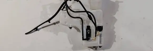 Jeep Wrangler Windshield washer fluid reservoir/tank P68436179AA