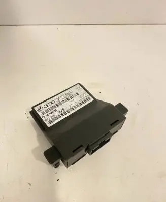 Volkswagen PASSAT B7 Gateway control module 7N0907530AJ