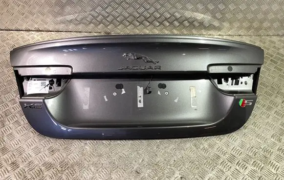 Jaguar XE Tailgate/trunk/boot lid
