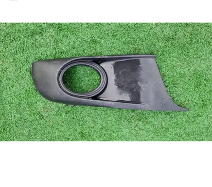 Volkswagen Touran II Front fog light trim/grill 1T0853666S