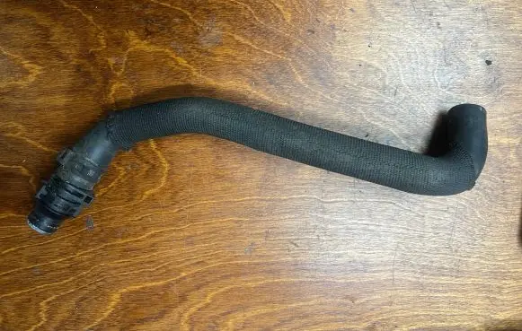 Audi TT TTS RS Mk3 8S Engine coolant pipe/hose 5Q0122291C
