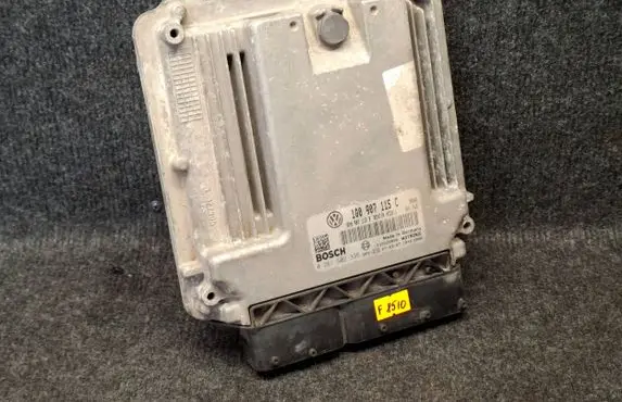 Volkswagen Eos Engine control unit/module 1Q0907115C 8P0907115B 0261S02335