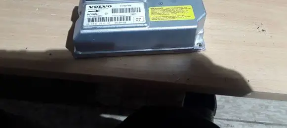 Volvo V70 Airbag control unit/module P30667469