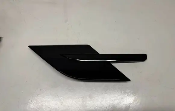 Front arch trim