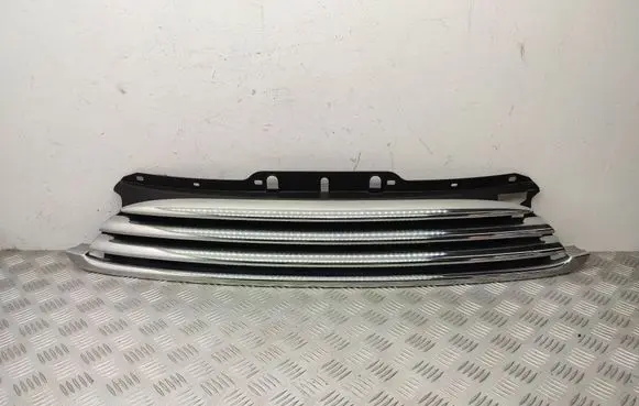 Mini One - Cooper Coupe R56 Front bumper upper radiator grill 2751291 2752364