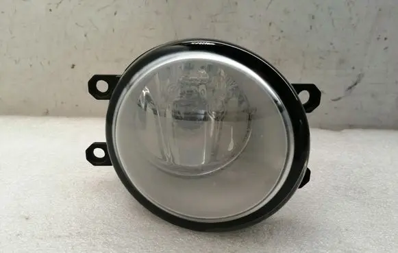Toyota Avensis T250 Front fog light 812100D041