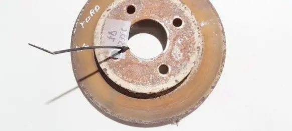 Ford Mondeo MK II Rear brake disc ventiliuojamas