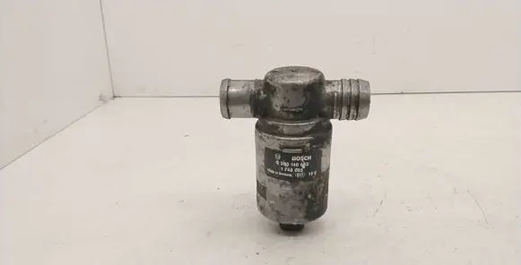 BMW 5 E39 Idle control valve (regulator) 0280140533 1748005
