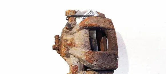 Toyota Auris 150 Front brake caliper
