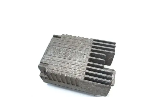 Mercedes-Benz A W168 Coolant fan relay A0235456832 ESG300