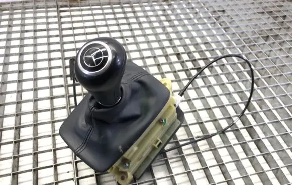 Mercedes-Benz C W204 Gear shift rod A2042677524