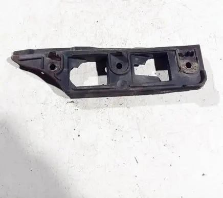 Front bumper mounting bracket