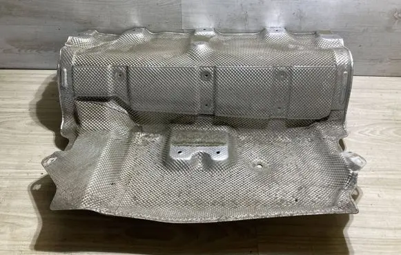 BMW 3 G20 G21 Exhaust heat shield 7453193