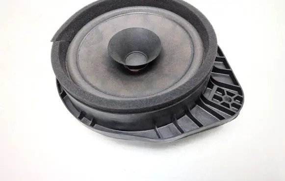 Opel Mokka X Rear door speaker 84248776