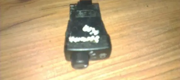 KIA Shuma Headlight level height control switch nenustayta