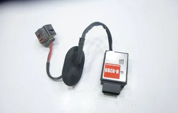 Skoda Fabia Mk3 (NJ) Fuel injection pump control unit/module 1K0906093J 10400400033 4UM0008ZR