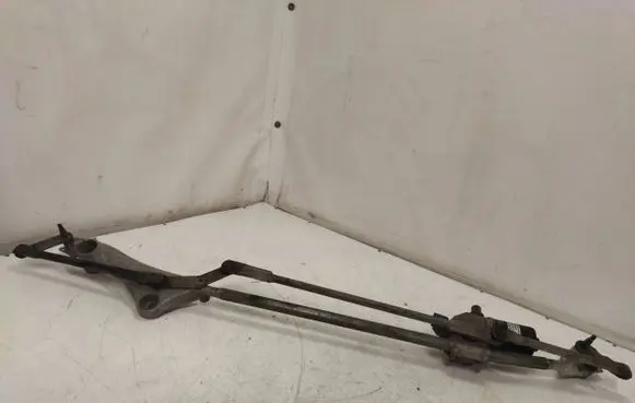 Mercedes-Benz B W245 Front wiper linkage and motor A1698200300