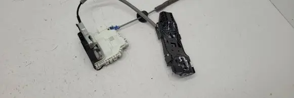 Audi A3 S3 8V Front door lock 8X2837015B
