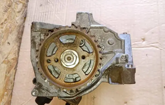 Ford Focus Mechanical fuel pump 9654959880