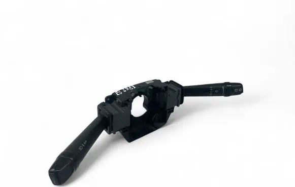 Volvo V70 Indicator stalk 30658655