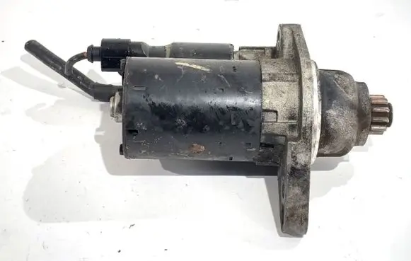 Volkswagen Touran I Starter motor 0001120410