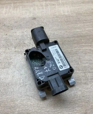BMW 1 F20 F21 Coolant fan relay 7608410 700005461617