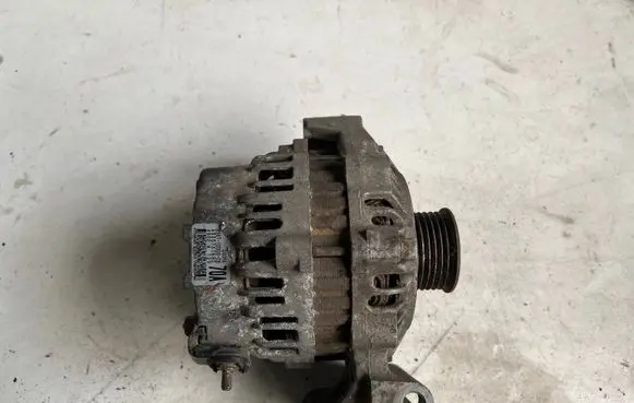 Ford Fiesta Generator/alternator 2S6T10300CB A005TA7692 Q80RA