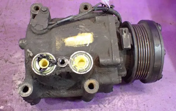 Ford Focus Air conditioning (A/C) compressor (pump)