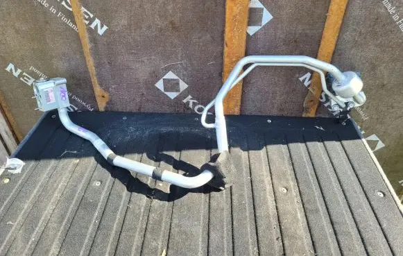 Volvo XC60 Air conditioning (A/C) pipe/hose 31497909