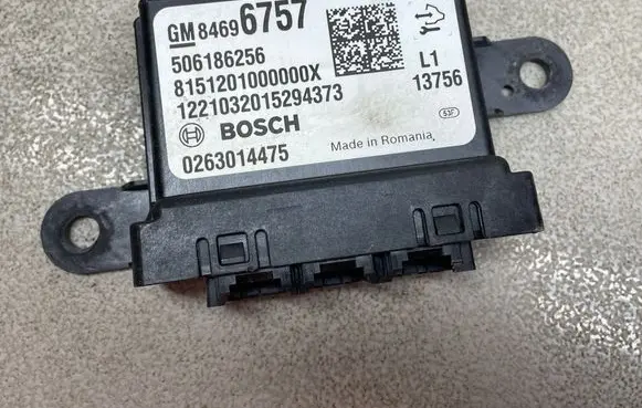 Opel Insignia B Parking PDC control unit/module 84696757 506186256