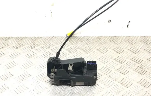 Renault Trafic II (X83) Front door lock 8200008249 91166236