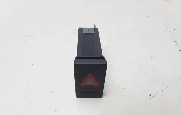 Volkswagen PASSAT B5.5 Hazard light switch 51834533