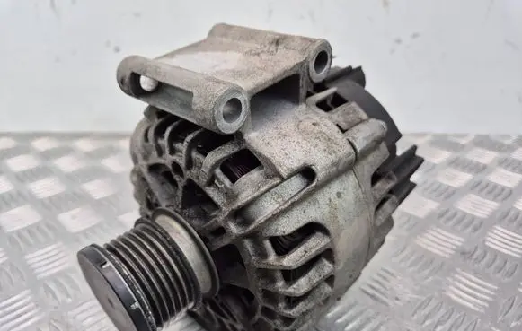 Mercedes-Benz E W212 Generator/alternator A0009063000 2608896B 311126912