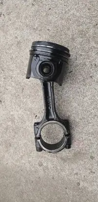 KIA Sorento Piston with connecting rod 