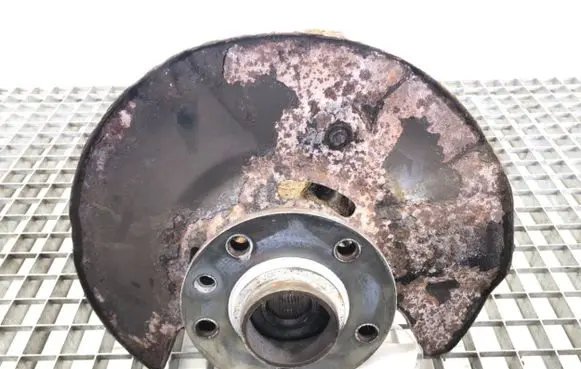 Volkswagen Transporter - Caravelle T5 Front wheel hub spindle knuckle