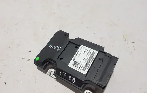 Audi Q8 Airbag control unit/module 4M8907777CA