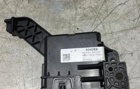 Toyota Yaris Climate control unit MB2774007790 886500D712