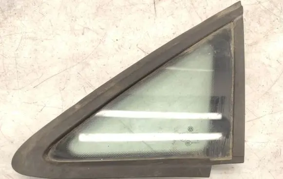 Volkswagen Touran I Front triangle window/glass 43R00048 AS2 M68